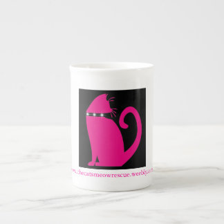 La tasse de "chat de rose" de délivrance du Meow