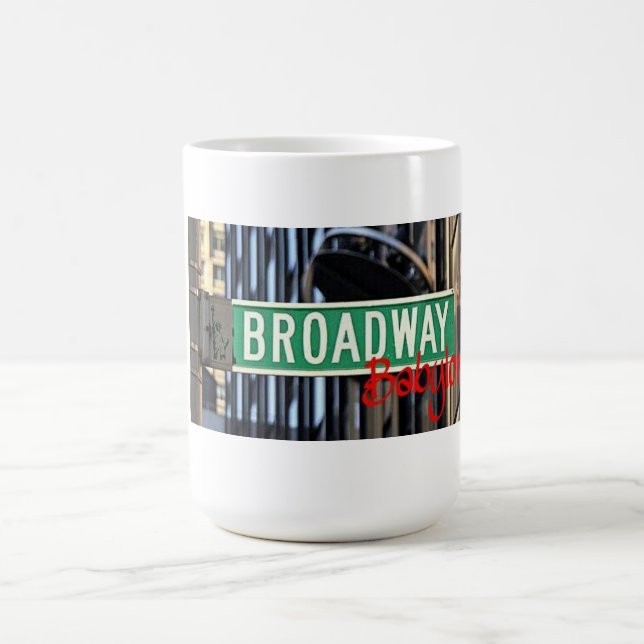 LA TASSE OFFICIELLE DE BROADWAY BABYLONE ! ! (Centre)