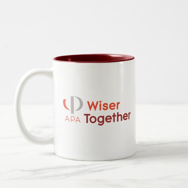 La tasse Wiser Together APA (Gauche)