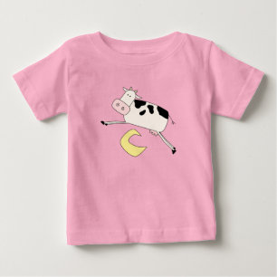La vache saute par-dessus des T-shirts et des