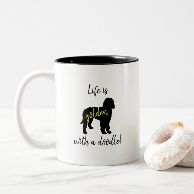 La vie est d'or avec une tasse de café de (Avec donut)