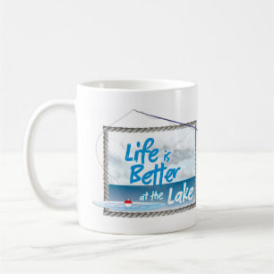 La vie est meilleure à la tasse de café de lac