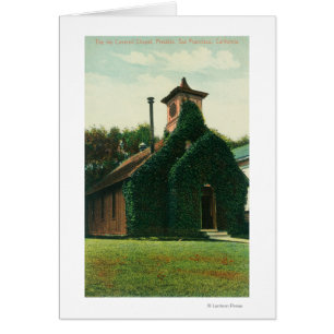 La vue extérieure du lierre a couvert la chapelle,