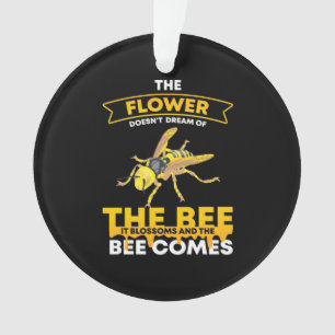 L'abeille vient