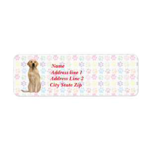 Labrado Retriever avec des Empreintes de pattes co