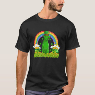Labrador Retriever Dog St Patrick s Day Irish Rain T-Shirt