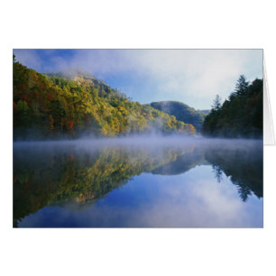 Lac Millcreek et couleurs d'automne au lever du so