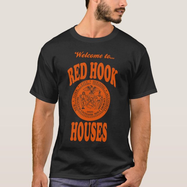 L'accueil au crochet rouge loge le T-shirt (Devant)