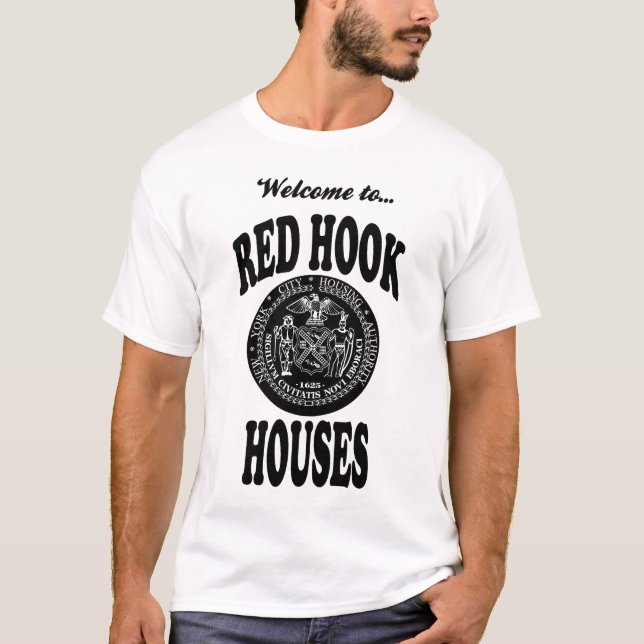 L'accueil au crochet rouge loge le T-shirt (Devant)