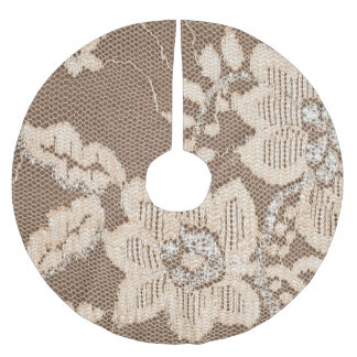 Lace Delicacy: White Fabric Artistry Brushed Polyester Tree Skirt