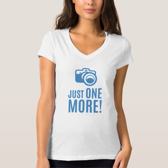 Ladies professional DLSR photographer phrase gift T-Shirt