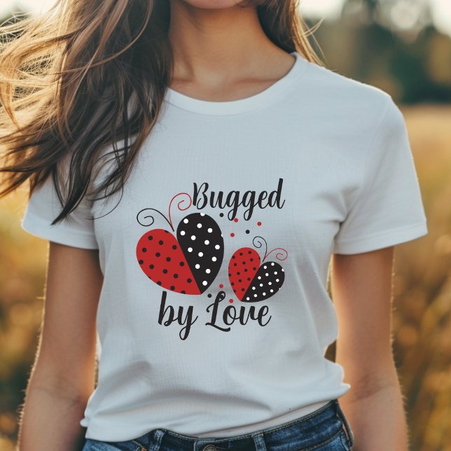 Ladybug Heart mignon T-Shirt (Créateur téléchargé)