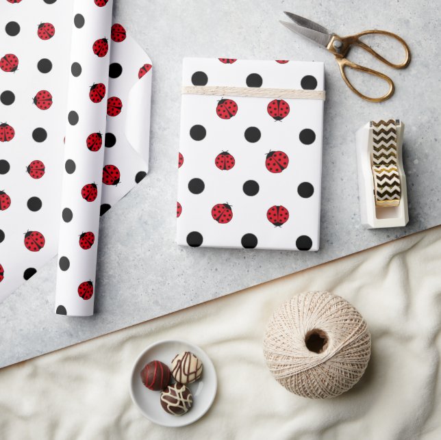 Ladybugs retro polka dots  wrapping paper (Crafts)