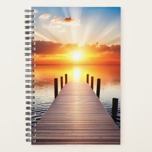 Lake Dock À Sunrise