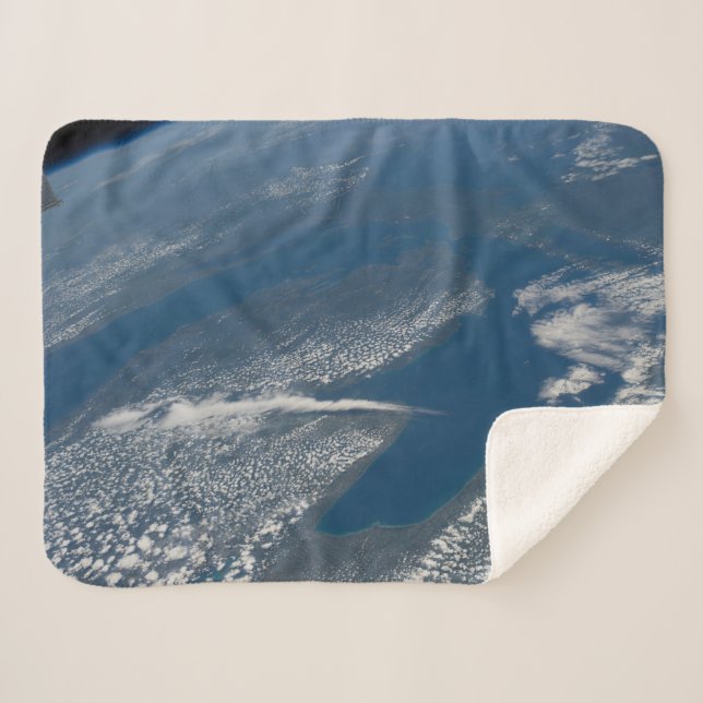 Lake Michigan, Lake Huron And State Of Michigan. Sherpa Blanket (Front (Horizontal))