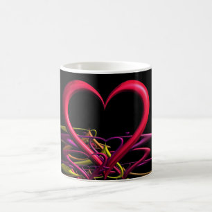L'amour dans la tasse de café dans l'obscurité