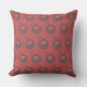 L'amour en boîte dans le Coussin extérieur rouge