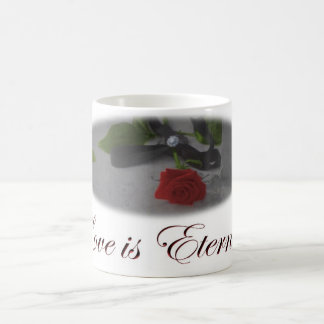 L'amour est tasse éternelle