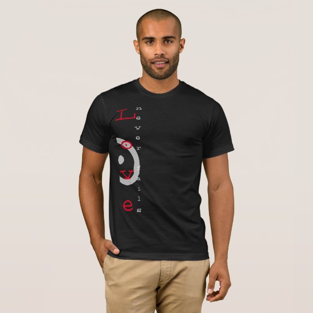 L'amour ne manque jamais T-shirt (Devant entier)