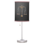 Scales de justice sur l'ébène