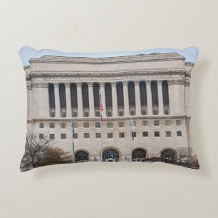 landmark milwaukee county courthouse accent pillow