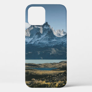 LANDSCAPE PHOTOGRAPHY OF BLACK AND WHITE MOUNTAIN iPhone 12 CASE