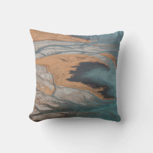 LANDSCAPE PHOTOGRAPHY OF MOUNTAINS THROW PILLOW