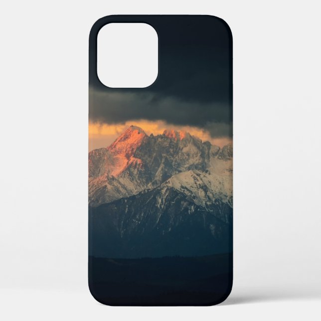 LANDSCAPE PHOTOGRAPHY OF SNOW MOUNTAINS UNDER NIMB Case-Mate iPhone CASE (Back)