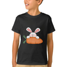 Lapin Avec T-shirts en carottes et cadeaux