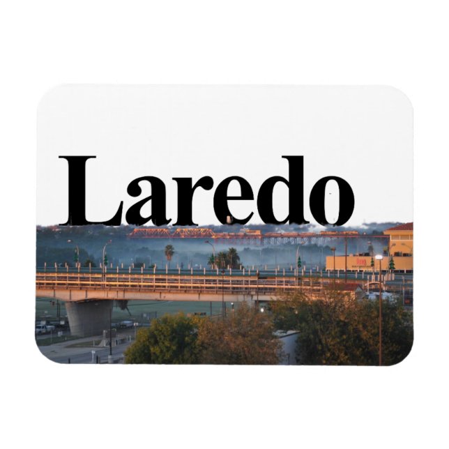 Laredo, TX Skyline avec Laredo dans le Sky Magnet (Horizontal)