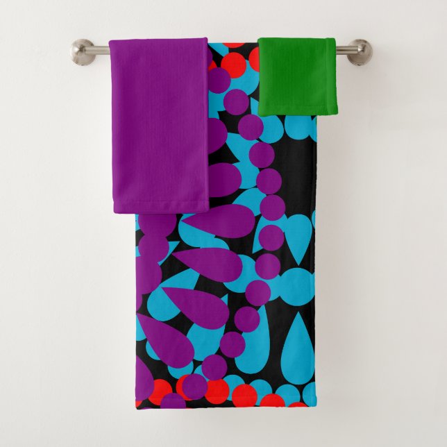 Large Circles  Bath Towel Set (Insitu)