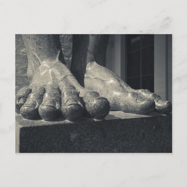 Large Hermitage building, sculpture foot Postcard (Front)