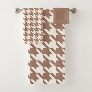 Large Houndstooth Pattern Mocha Mousse and White Bath Towel Set