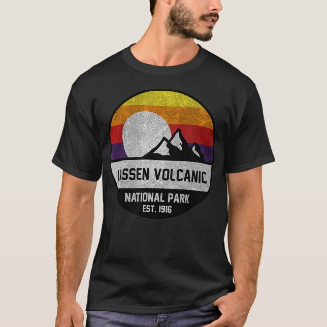 Lassen Volcanic National Park Retro Mountain desig T-Shirt (Front)