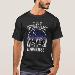 L'astronome à la place préférée des T-shirts d
