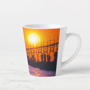 Latte Phare de South Haven MI au coucher du soleil Tasse