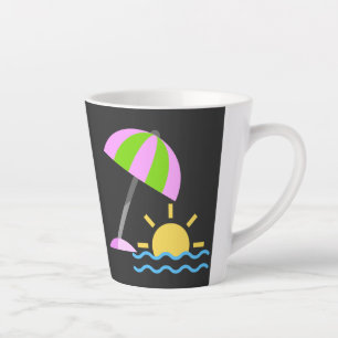 Latte Tasse de café du matin au bord de la mer