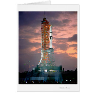 L'aube se brise derrière ASTP Saturn IB CDDT