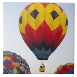 Launching hot air balloons tile