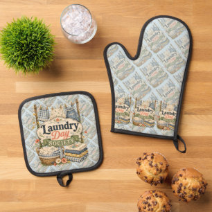 Laundry Day Society Cottagecore Florals Oven Mitt & Pot Holder Set