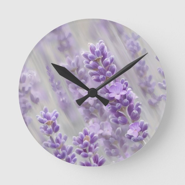 Lavender dreams. round clock (Front)