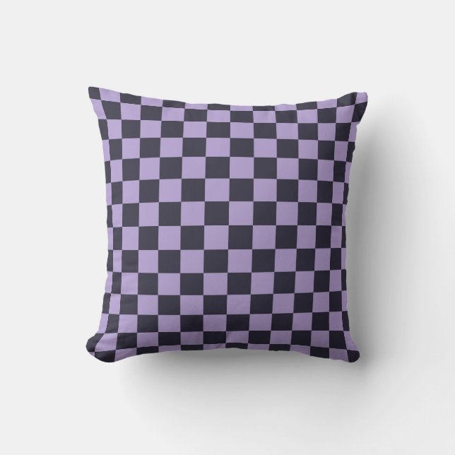 Lavender haze chequerboard pattern throw pillow (Front)