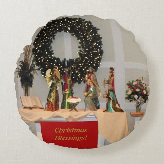 Lavish Richly Coloured Nativity Display Design Round Pillow (Front)