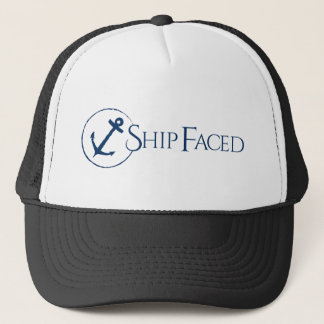 Le bateau a fait face au casquette