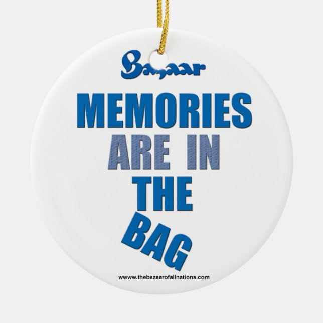 Le bazar des "souvenirs sont ornement de Noël dans (Devant)