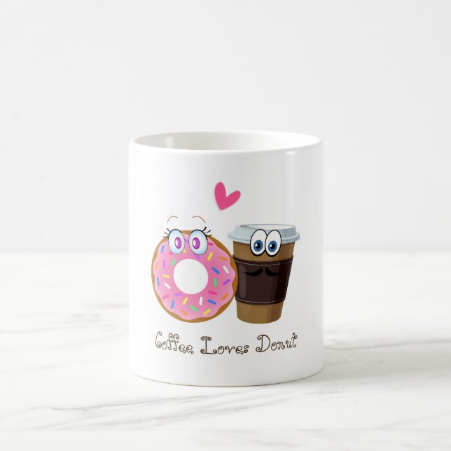 Le café mignon et drôle aime la tasse de beignet (Centre)