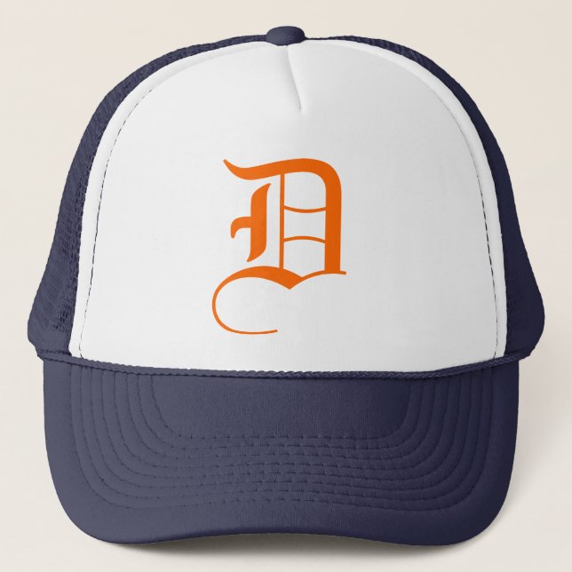 Le casquette de D (Devant)