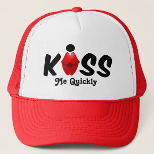 Le casquette m'embrassent rapidement