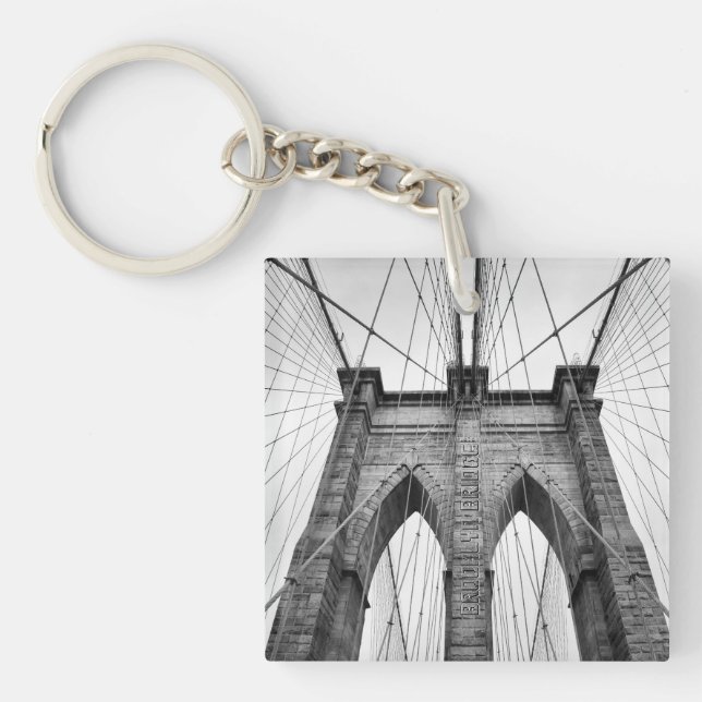 Le célèbre pont Brooklyn de New York (Devant)