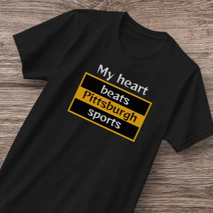 Le coeur des hommes bat le T-shirt des sports de P